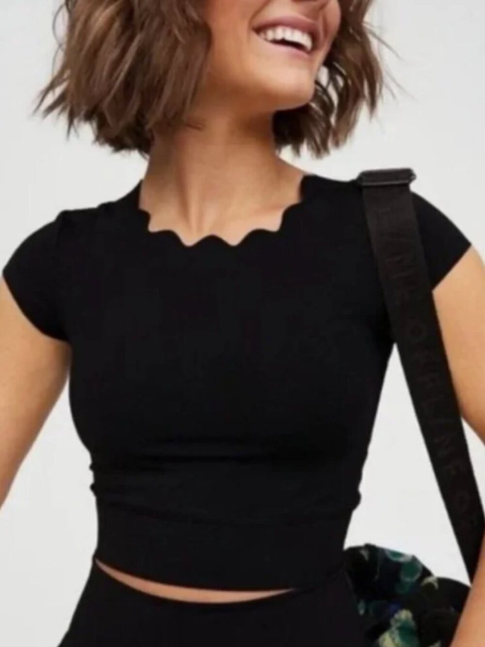 OFFLINE by Aerie Black Scalloped Crop Tee Size XL